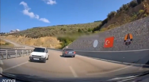Bursa'da otobanda kaza teğet geçti: Ters yönde son sürat ilerledi
