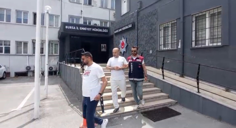Bursa'da internetten iş başvurusunda bulundu, patronu tarafından 817 bin lira dolandırıldı