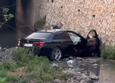 Bursa'da su kanalında otururken aracın çarptığı çocuk hayatını kaybetti