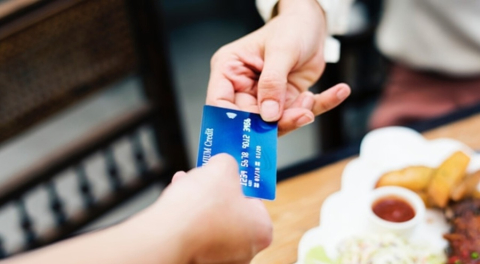 Ticaret Bakanlığı'ndan 5 yemek kartı şirketine ceza