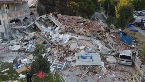 Ahmet Ercan, Sındırgı depreminin yıkım gücünü açıkladı: Marmara'yı etkiler mi?