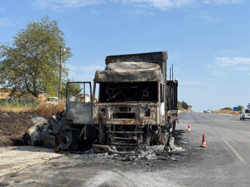 Bursa’da TIR patladı: İtfaiye erleri ölümden döndü