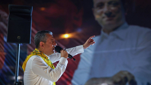 Özgür Özel: Asıl beka sorunu gençlerin dünyanın diğer ülkelerinde hayal kurmasıdır