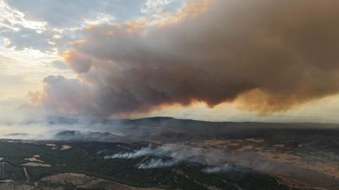 Gelibolu’daki orman yangınına müdahale sürüyor: 5 köy tahliye edildi