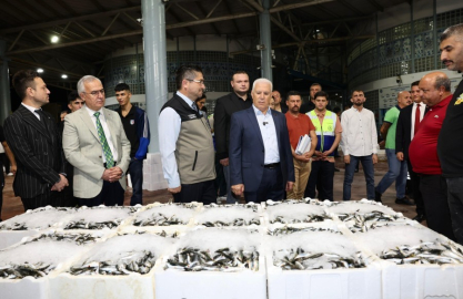 Başkan Bozbey balıkçılarla sezonu açtı