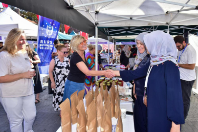 Mudanya’da dayanışma pazarı kuruldu