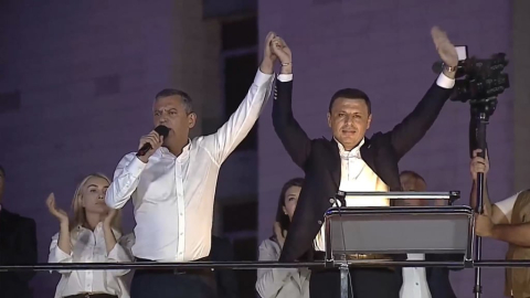 Özgür Özel: Ey Erdoğan, bu meydan korkuyu evde bıraktı