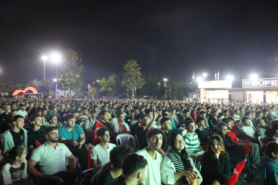 Milli heyecan ve Bursaspor maçı dev ekrana yansıdı