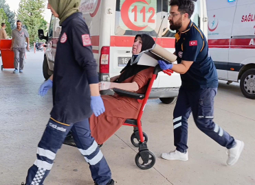 Bursa'da işçi servisi ile yolcu minibüsü çarpıştı: 4 yaralı