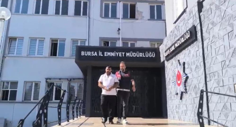 Bursa'da aynı aracında üzerinde oynama yapan inşaat hırsızı yakalandı