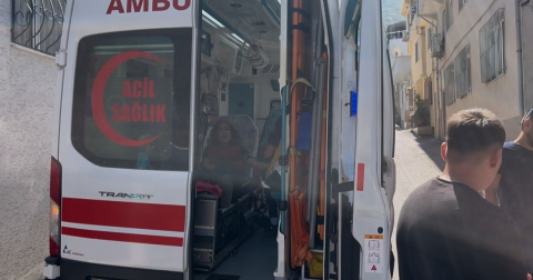 Bursa'da motosiklet bisiklete çarptı: 3 çocuk yaralandı