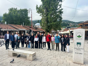 Osmangazi Belediyesi başarılı öğrencileri Bosna Hersek'in başkenti Saraybosna'ya götürdü