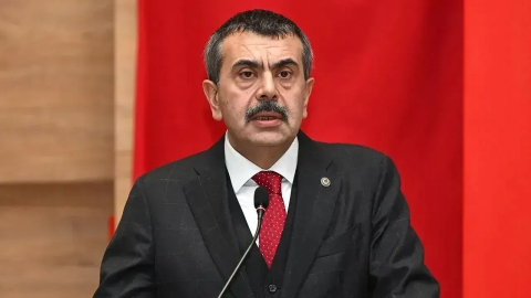 İmam hatipleri övüyordu: Bakan Tekin kendi kızını özel okula gönderiyormuş!