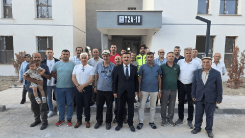 Bursa Milletvekili Türkoğlu, Mustafakemalpaşa'daki TOKİ konutlarını gündeme taşıdı