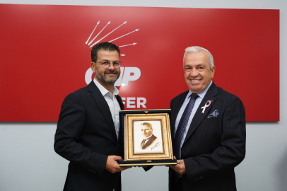 Başkan Şadi Özdemir'den CHP Nilüfer İlçe Yönetimine hayırlı olsun ziyareti