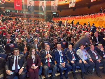 Nihat Yeşiltaş yeniden CHP Bursa İl Başkanı oldu