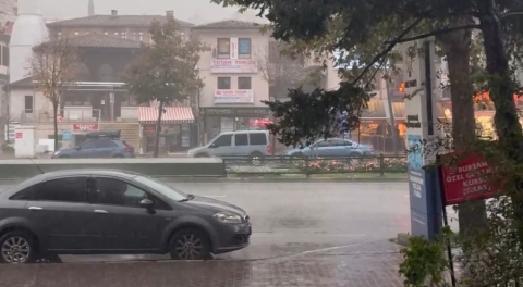 Su sıkıntısı yaşayan Bursa beklediği yağmura kavuştu
