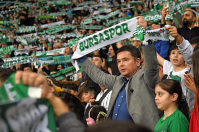 Başkan Erkan Aydın hiç maça gitmemiş 120 çocuğu Bursaspor maçına götürdü