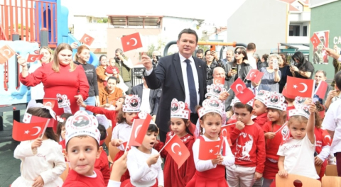 Osmangazi Belediyesi'nin kreşlerinde Cumhuriyet Bayramı coşkusu
