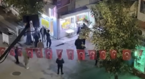 Bursa'da bıçaklı kavgada kan aktı