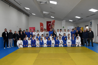 Osmangazi Belediyespor judo takımı madalyaya doymadı