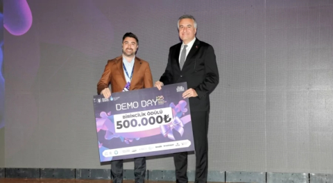 Bursa Demo Day 2025'te ödüller sahiplerini buldu