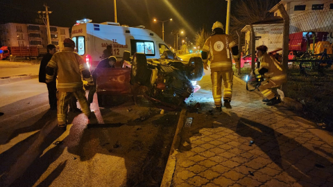 Bursa’da savaş alanını andıran kaza: Biri ağır 3 yaralı