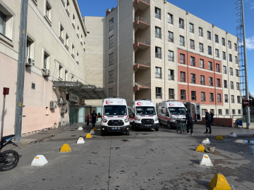 Kız öğrenci yurdunda zehirlenme şüphesi: 14 öğrenci tedavi altında