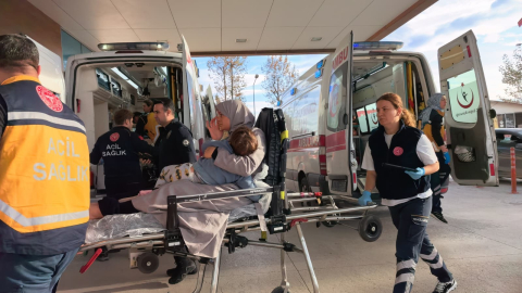 İnegöl'de 2 yaşındaki çocuk 3. kattaki balkondan düştü