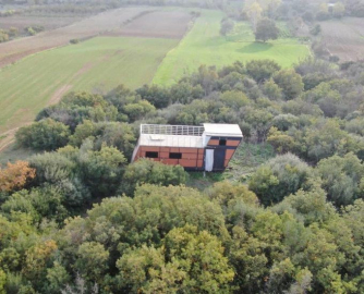 Bursa'da evi içindeki eşyalarla çaldılar