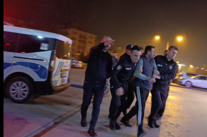 Bursa'da kazada oğluna çarpan taksicinin ağabeyini vurdu