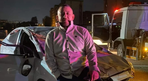 Bursa'da kazadan yara almadan kurtuldum pozu