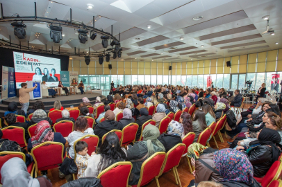 Bursa’da kadınlar edebiyat ve yaşam üzerine söyleşide buluştu