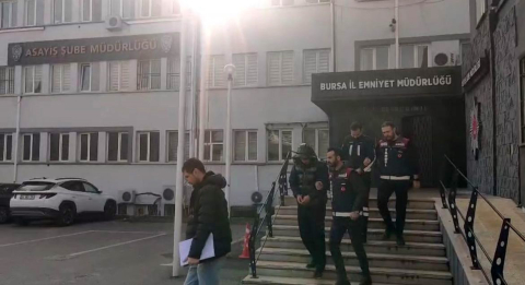 Bursa'da "adınız FETÖ soruşturmasında" dediler, 1.5 milyonluk vurgun yaptılar