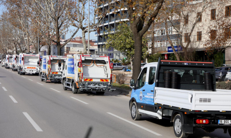 Mudanya Belediyesi temizlik filosunu 8 yeni araçla güçlendirdi