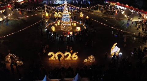 Bursa Yeni Yıl Meydanı’nda yılbaşı coşkusu