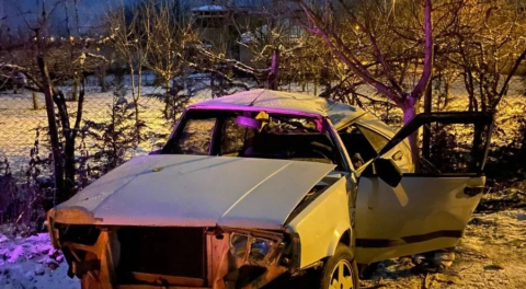 Bursa'da tarlaya uçan otomobil hurdaya döndü: 1 yaralı