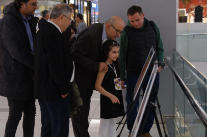 ”Alin Naz’ın Renkli Dünyası” sergisine yoğun ilgi