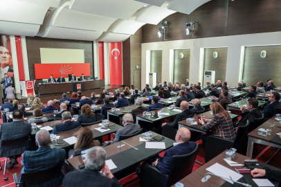 CHP’nin yol haritası netleşiyor: Tematik ziyaretler, üye kampanyası, seçim hazırlığı