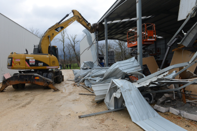 Nilüfer’de 3 kaçak yapı yıkıldı