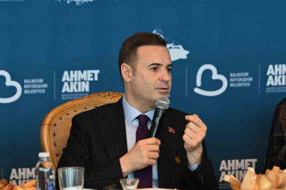 AKP'ye geçeceği iddia edilen Ahmet Akın'dan açıklama
