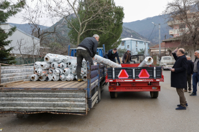 Lodostan zarar gören seralara Bursa Büyükşehir desteği
