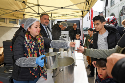 Osmangazi Belediyesi’nden cuma namazı sonrası sıcak çorba ikramı
