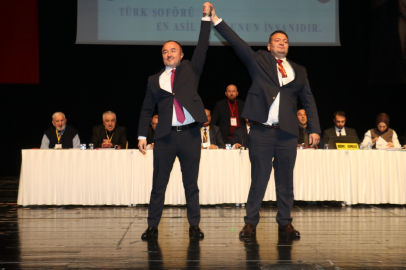 Bursa Şoförler ve Otomobilciler Esnaf Odası'nda Ahmet Çakır güven tazeledi