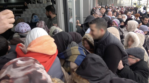 Yıldırım’da 100 TL’lik ürünler için izdiham