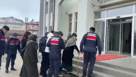 65 yıl önce ölen kardeşinin kimliğiyle 15 milyonluk vurgun