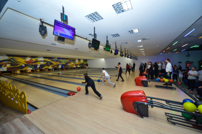 Bursa Büyükşehir Belediyesi personeline bowling turnuvası