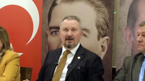 "Vekil maaşıyla geçinemiyorum diyen AKP'li Özcan'dan açıklama