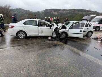 Antalya-Isparta kara yolunda feci kaza: Ölü sayısı 7'ye yükseldi