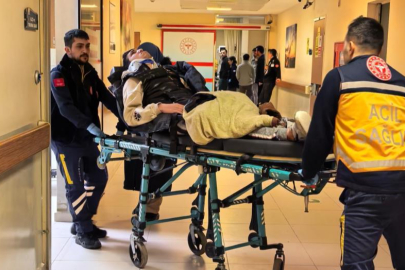 Bursa'da motosiklet çukura düşerek devrildi